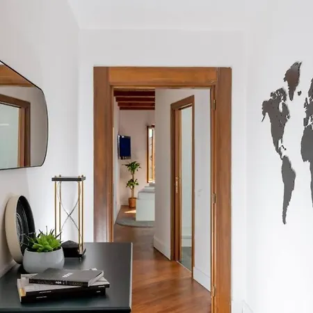 Panoramic Flat Barberini Lägenhet