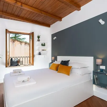 Panoramic Flat Barberini *